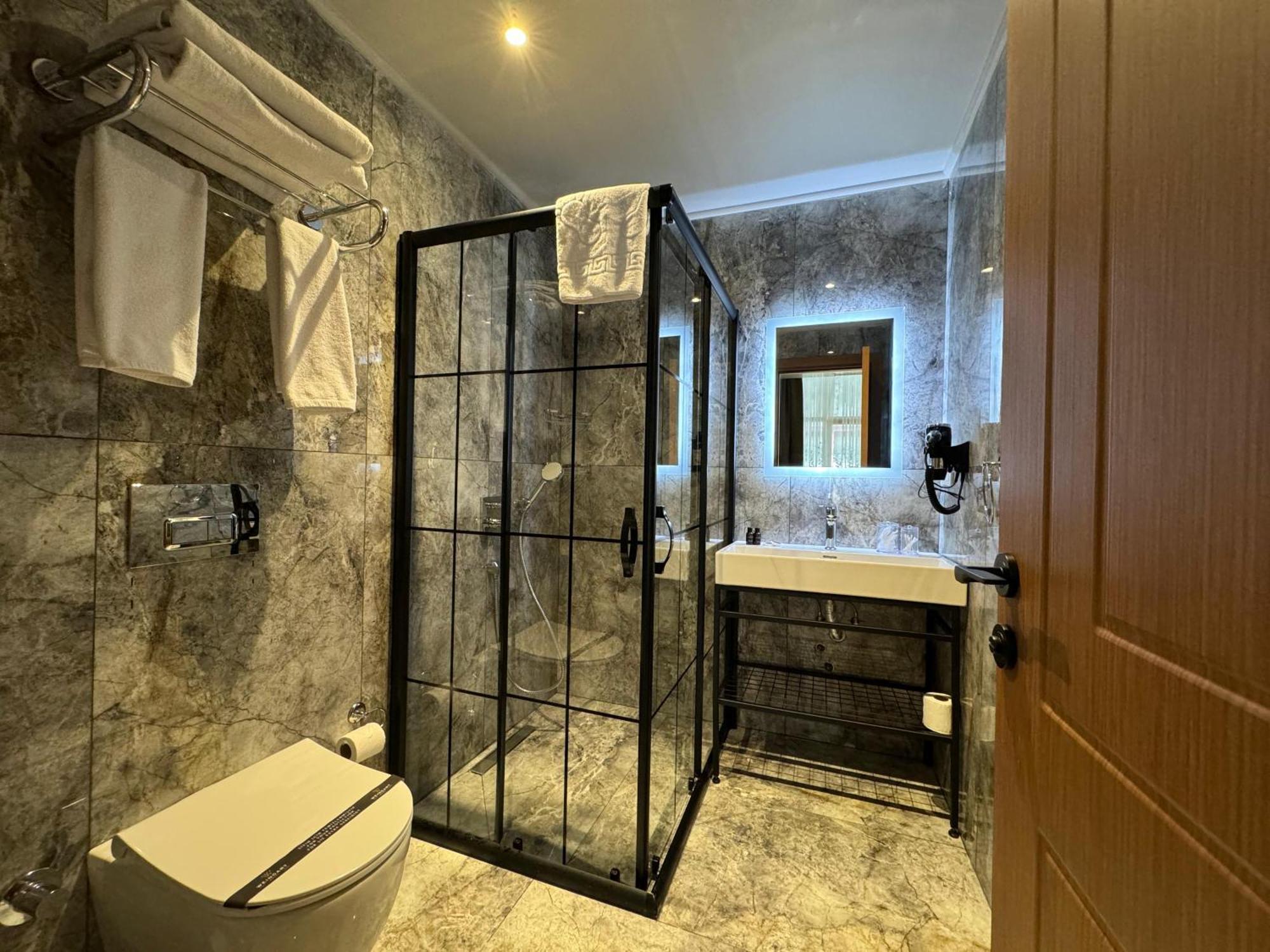 Weingart Suites Hotel Istanbul Eksteriør bilde